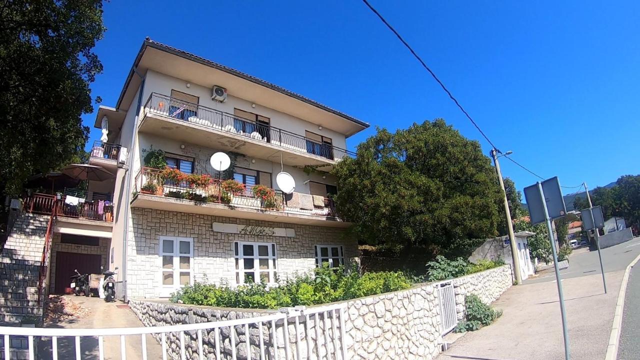Zo-na Apartment Povile